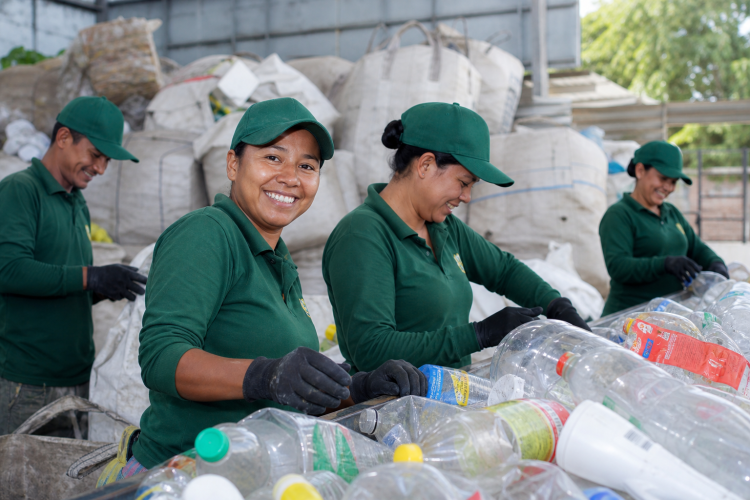 Cooperativa Multiactiva De Recicladores Renacer De Valledupar - Coorrenacer